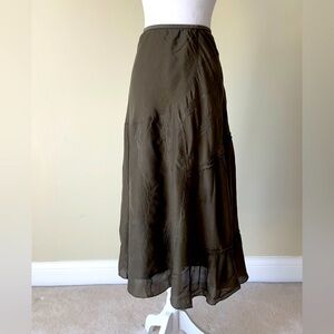 NIC+ZOE Asymmetrical Olive Green Nic Silk Cotton Blend
Lightweight Midi Skirt